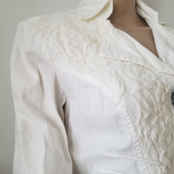 Elisa Cavaletti White Blazer, Medium - Picture 4 of 16